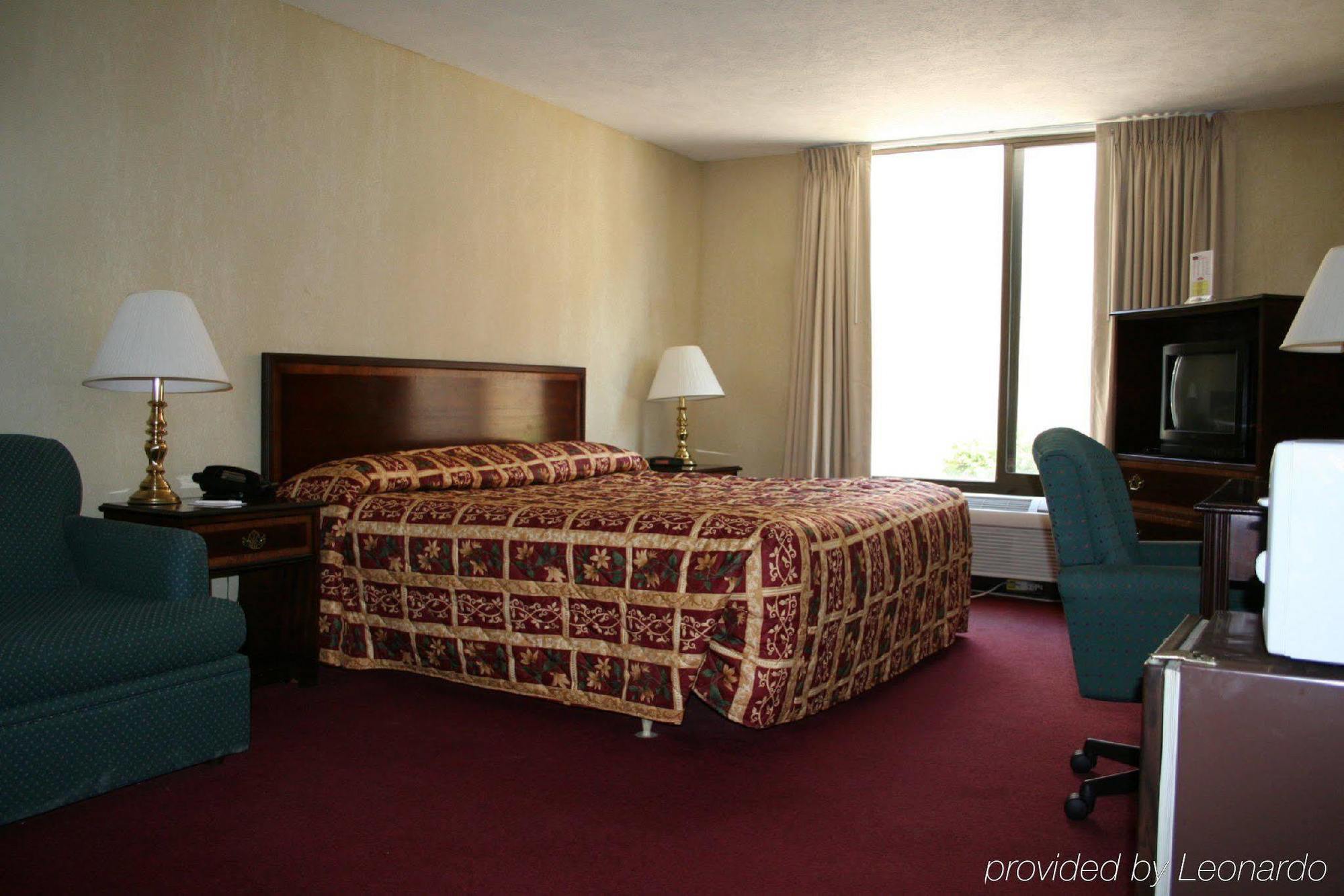 Westmont Inn & Suites Omaha Quarto foto